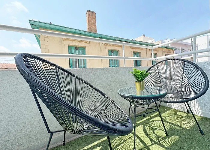 Palmbeach Finikoudes - 1min To Apartamento Lárnaca